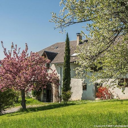 Gite Du Porche Villa Saint-Jean-de-la-Porte Exterior photo