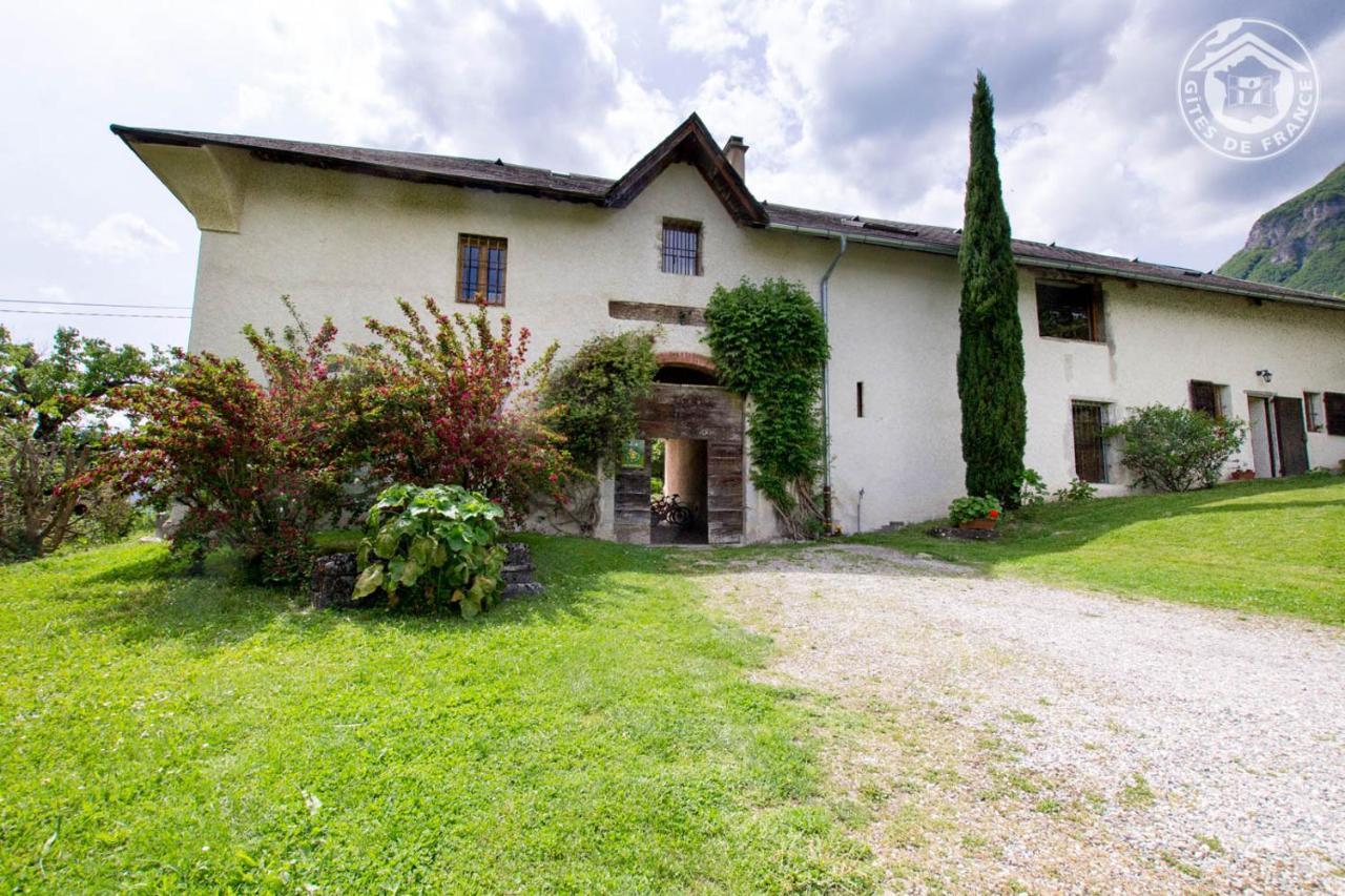 Gite Du Porche Villa Saint-Jean-de-la-Porte Exterior photo